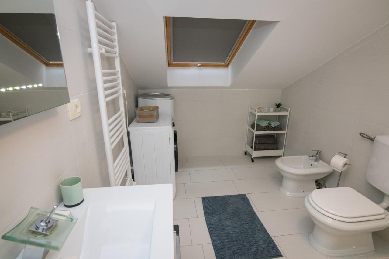 Apartment Skylight コストレナ エクステリア 写真